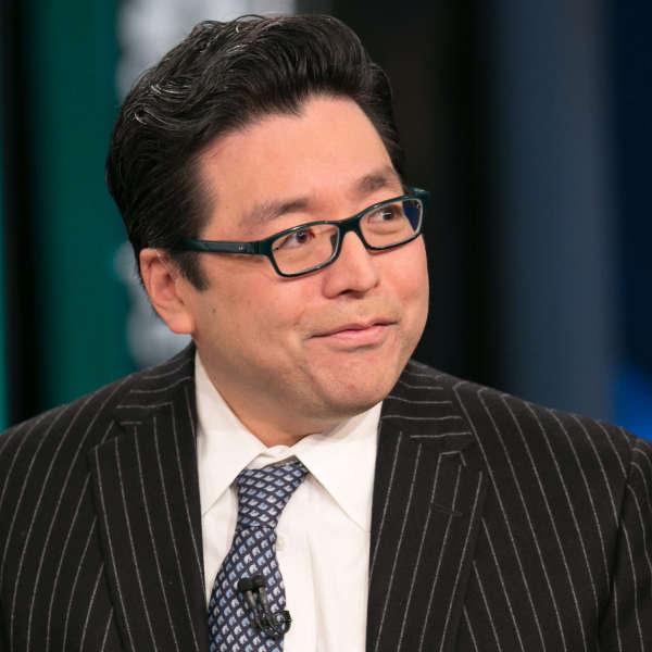 买了 242 万枚 ETH 的 Tom Lee 根本不懂以太坊