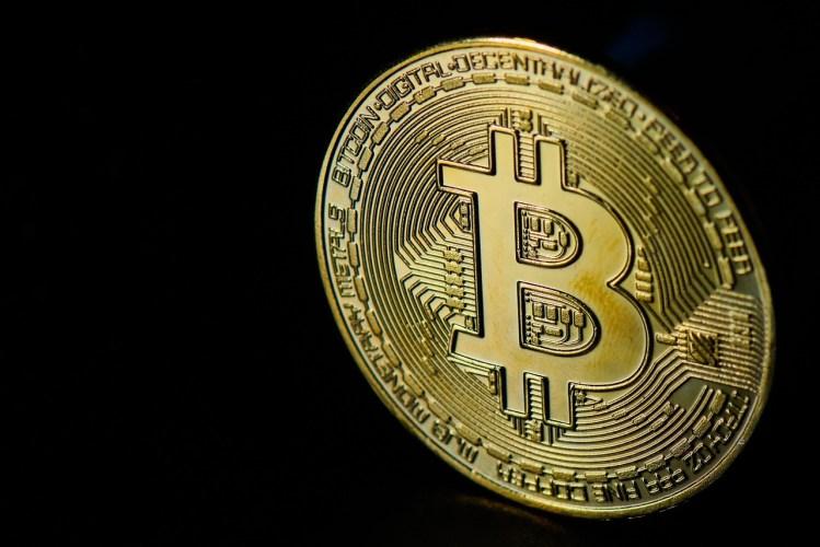 比特币进入看涨汇合点：死亡交叉和关键支撑信号预示上涨