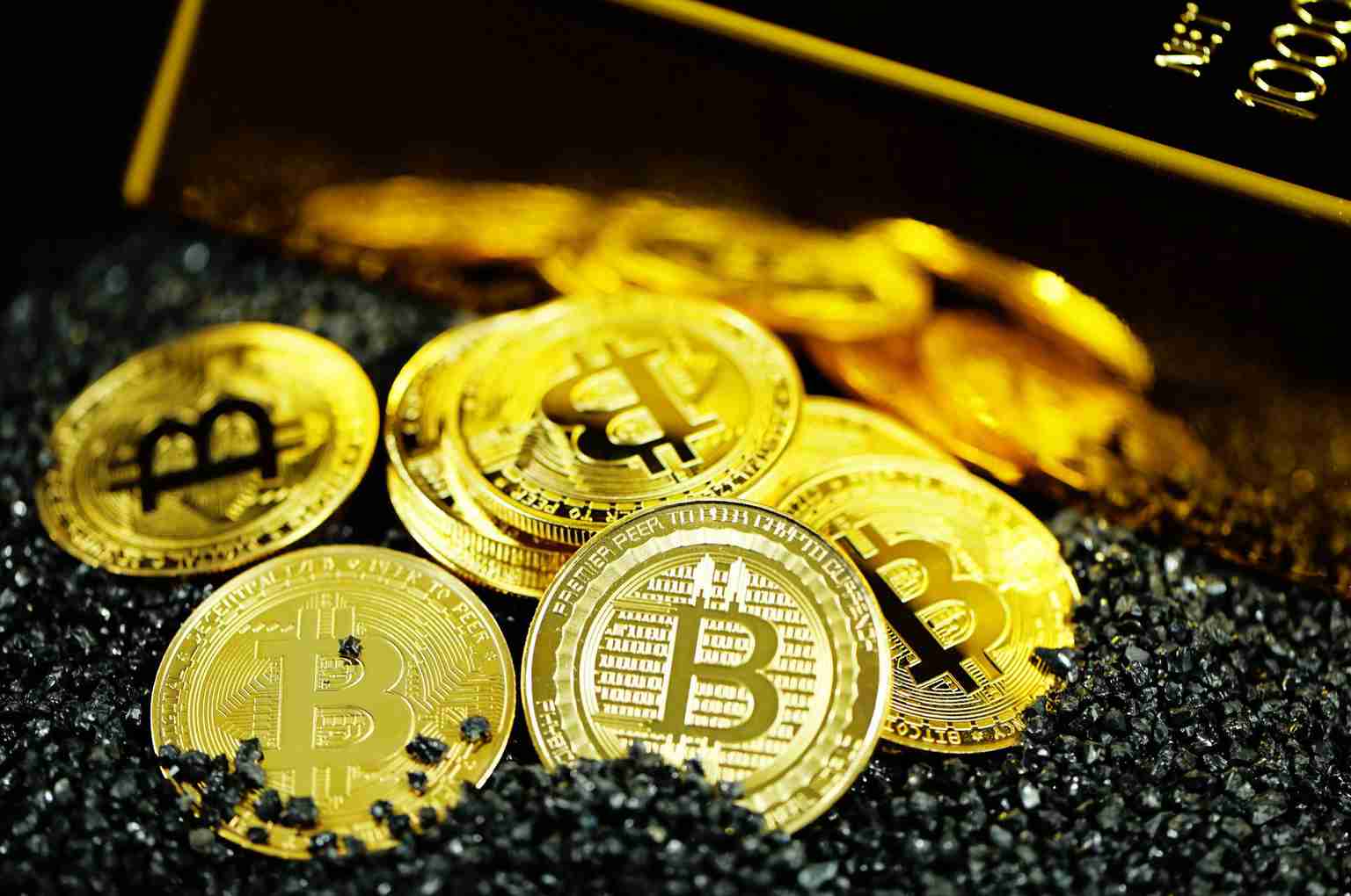加密货币专家称，美国暂缓建立比特币储备——等待世界先行行动。