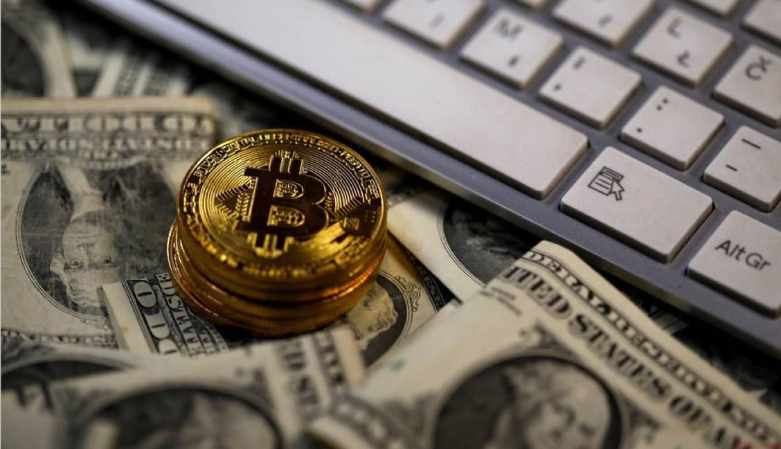 新钱包向Hyperliquid存入668万USDC，并开立BTC、SOL和ETH的20倍空头头寸